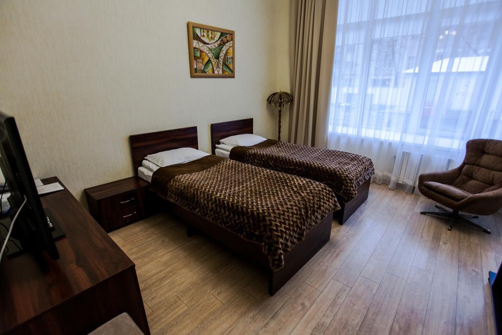 גומל Hotel Tsentralnaya מראה חיצוני תמונה