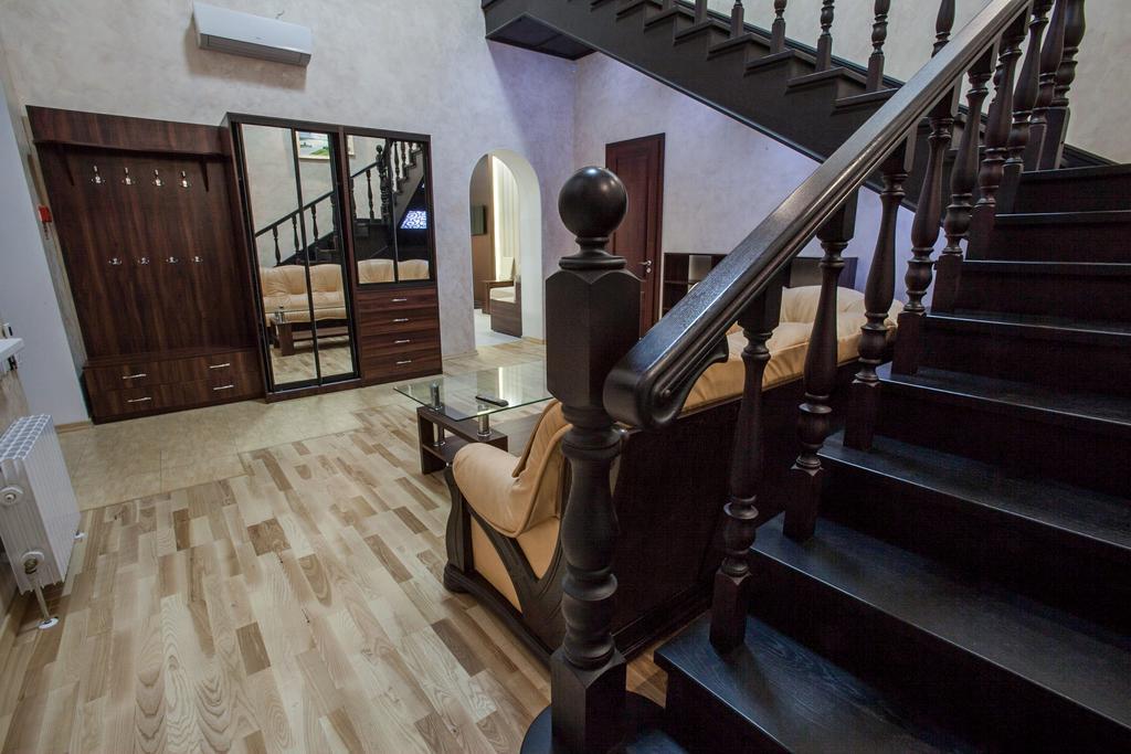 גומל Hotel Tsentralnaya מראה חיצוני תמונה