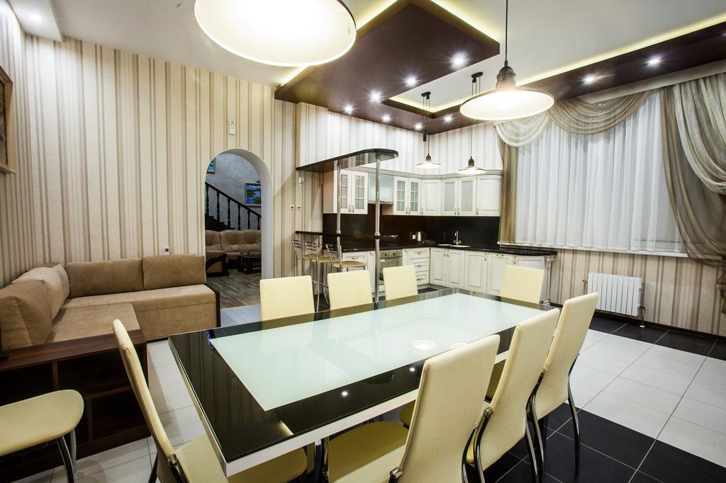 גומל Hotel Tsentralnaya מראה חיצוני תמונה